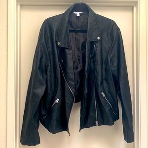 BOUTIQUE Faux black leather jacket, Plus Size 3XL